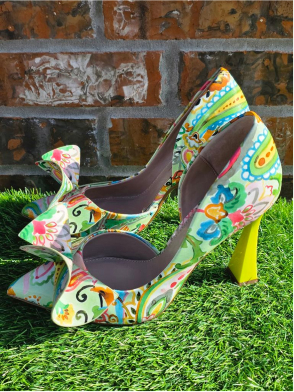 Betsey Johnson Nobble-P Paisley Multi D'Orsay Pumps Women’s size 9.5M - Picture 2 of 8